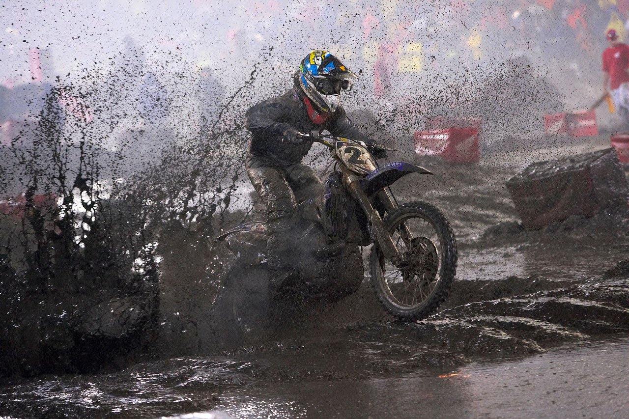 Can You Ride a Dirt Bike in the Rain? - Risk Racing