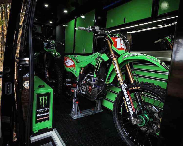 The Ultimate Moto Van Build - Risk Racing Europe