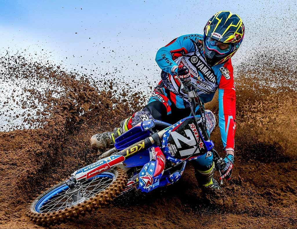 Do Pro Motocross Riders Use the Clutch? - Risk Racing