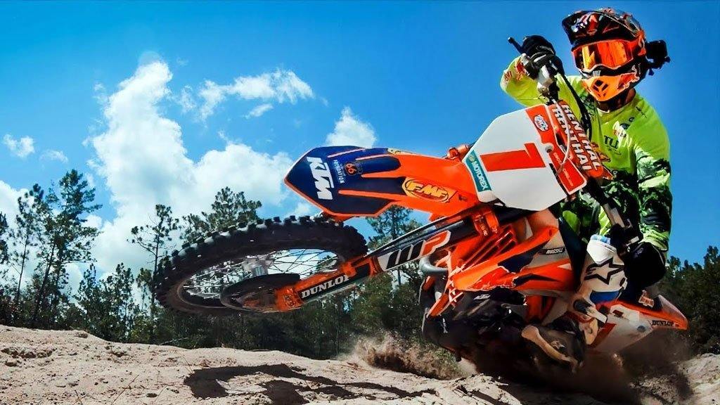 11 Best GoPros and Action Cameras for Motocross (2020) - Risk Racing